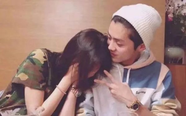 张雨绮是因为何事发文支持鹿晗的？