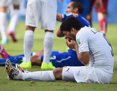 世界杯禁止咬人：奇葩规则是认真的吗（图）