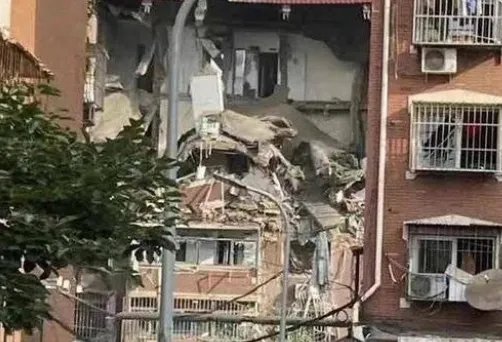 天津一小区发生燃气爆炸，居民楼直接炸出大坑，该小区是否存在安全隐患？