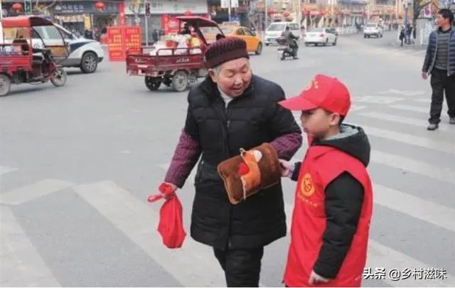 你怎么看待“国科大学生发表辱国言论后道歉”这件事？