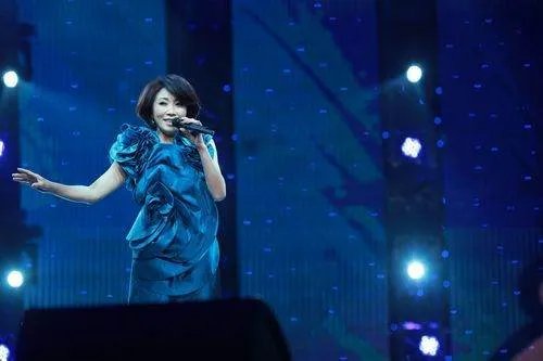 “别对我说永远永远”这句歌词出自那首歌