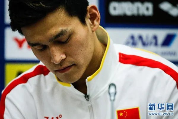 孙杨退赛前36小时发生了什么？心脏不适+撞头