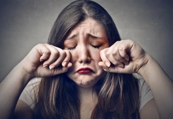 为什么女人总是哭哭啼啼