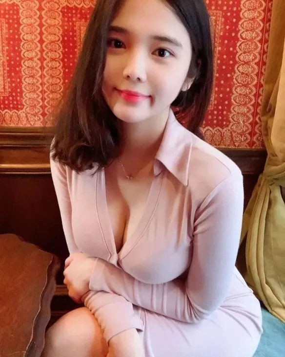 想被治疗！南韩清纯小护士YuJu：工作服下的白皙欧派！