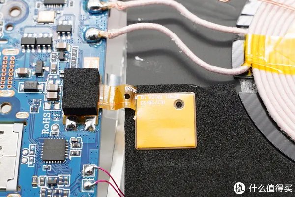 紫米移动电源拆解