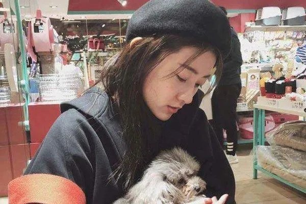 蒲巴甲梁洁分手，两个人对分手作何回应？