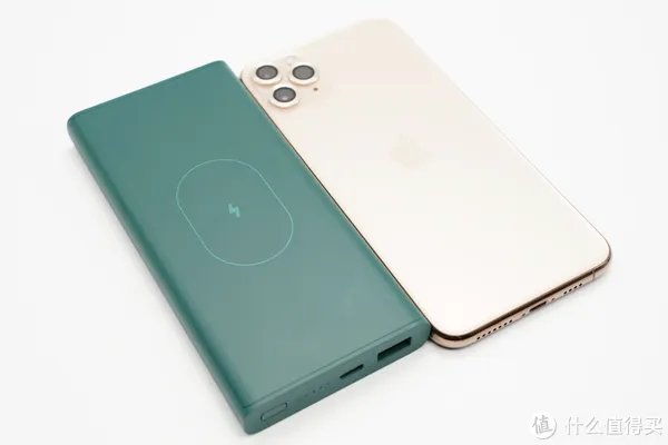 紫米移动电源拆解