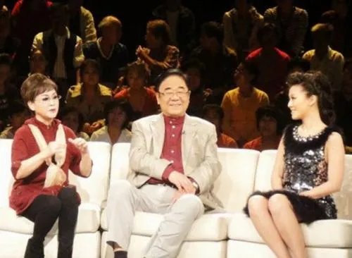 金铁霖李谷一离婚原因 李谷一现任丈夫肖卓能简介女儿是干什么的