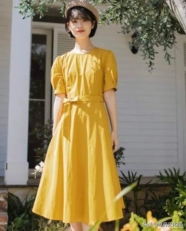 最近被“淡黄色的长裙”洗脑了，有没有淡黄色长裙推荐？