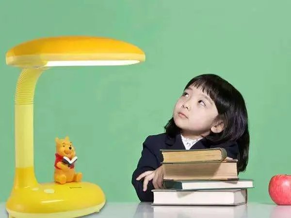 普通台灯价格是多少  台灯正确使用方法