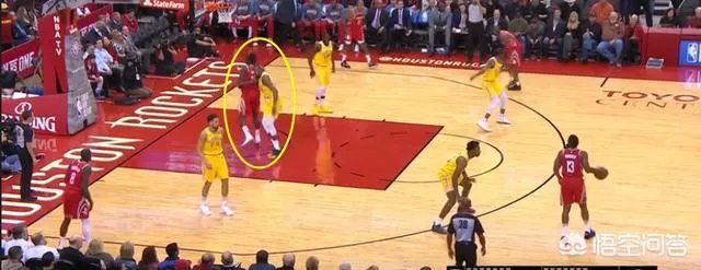 杜兰特偷袭卡佩拉，毫无巨星风范，网友怒喷欺软怕硬，对此你怎么看？