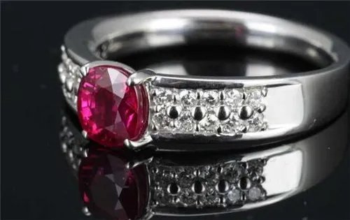 白金与铂金真正区别是什么 铂金为什么不保值