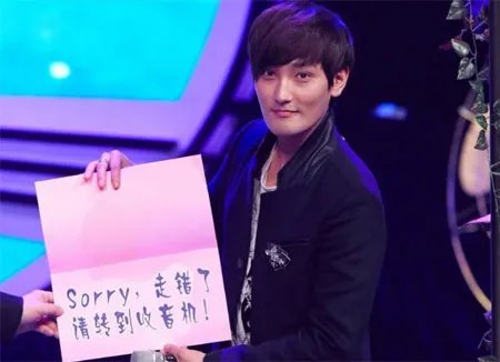 《你爱我吗》打动歌迷 安七炫《年代秀》表白宋茜