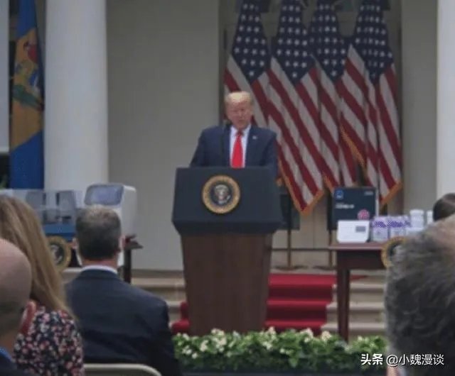 特朗普要求所有白宫人员佩戴口罩，你怎么看？