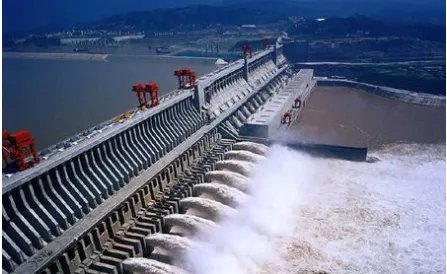 three gorges dam 怎么读