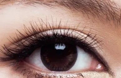 割眼角需要多少钱