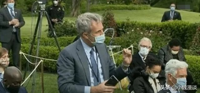 特朗普要求所有白宫人员佩戴口罩，你怎么看？