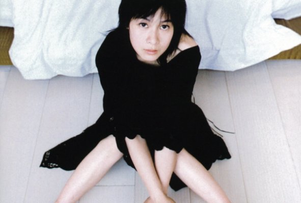 当爱在靠近 歌词