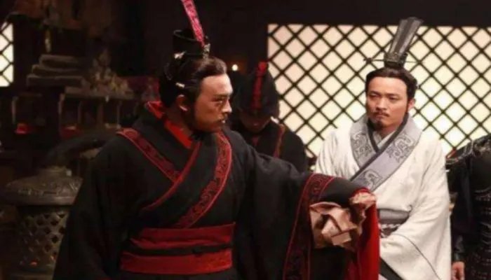 赢稷和嬴政是什么关系