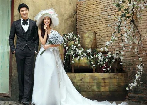 北京婚纱照排行榜2017  北京婚纱照一套多少钱