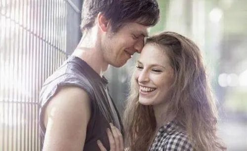 男人放不下小三的表现有哪些 男人对小三有感情的表现有哪些