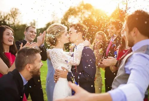 前女友结婚了心酸祝福有哪些 前女友结婚了的伤感句子有哪些