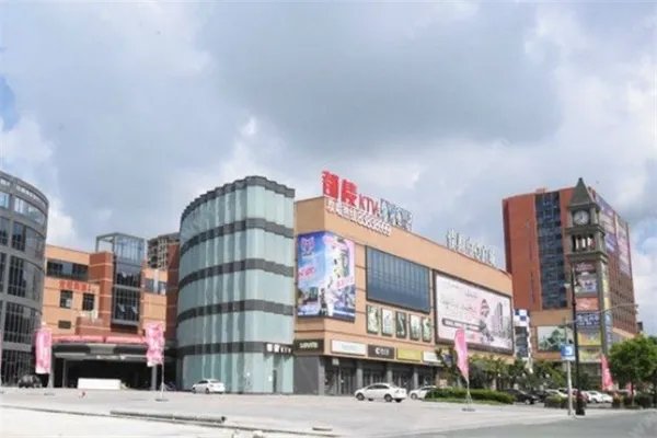 嘉兴十大购物场所排行榜:银泰城上榜,服饰占多数