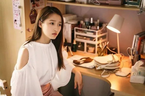 江疏影发文感谢关晓彤 ，江疏影发文说了什么？