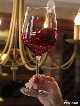 如何选购红酒？