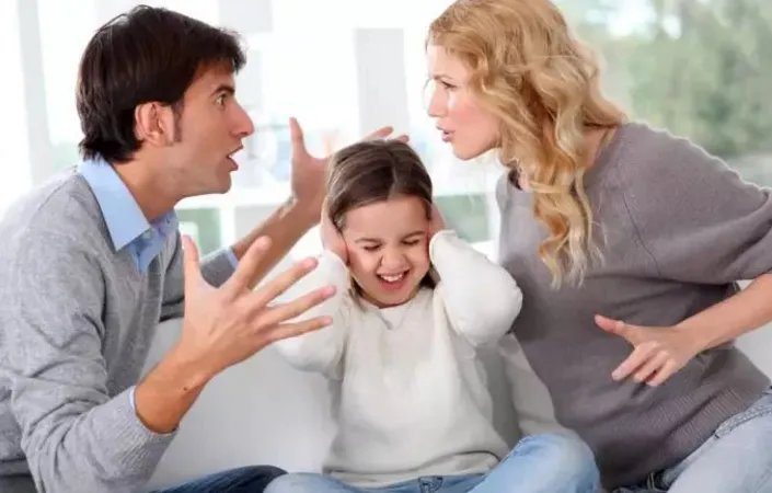 父母陪娃写作业为何情绪失控？