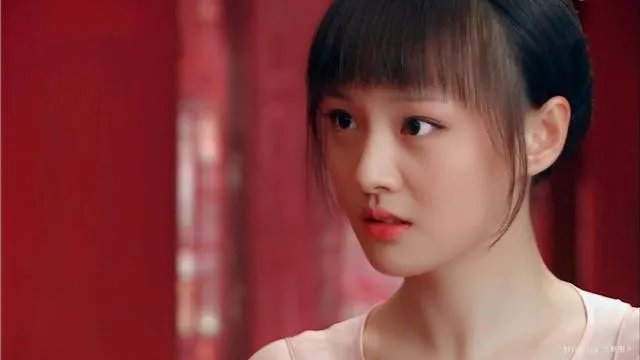 郑爽当街痛哭为什么？