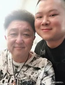 岳云鹏原来和谁搭裆