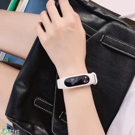 智能手环排行榜前十名2022 2022智能手环热门推荐