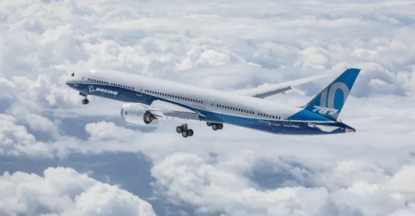 飞机失事存活率很低，历史上有过生还者吗？