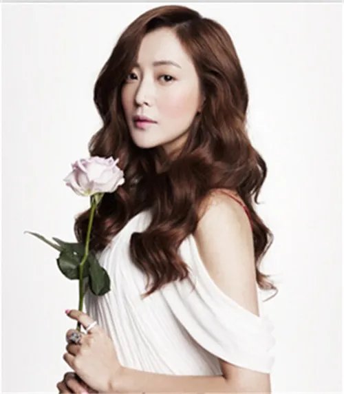 长脸适合什么新娘发型 如何根据脸型选择新娘发型