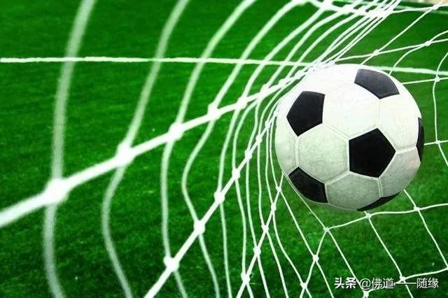 感人！中国女足6:1大胜，泰国球迷高喊武汉加油，你怎么看？