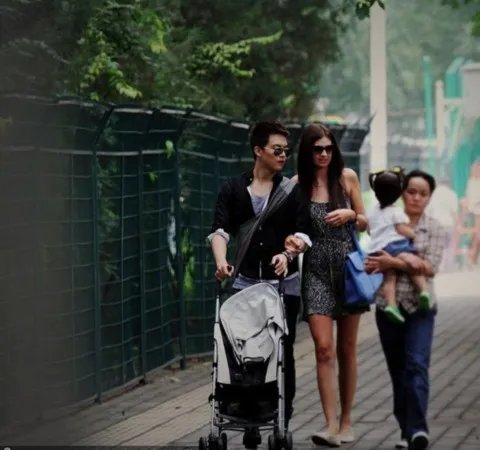 李颖芝男友是谁？ 揭秘其父母卖菜男友非富二代