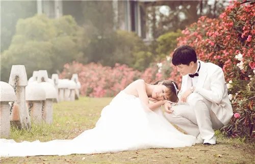 厦门婚纱摄影店排名     厦门拍婚纱照一般多少钱