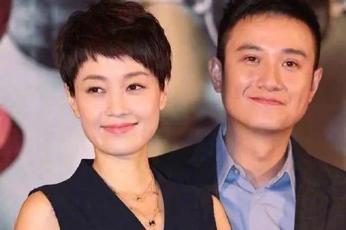 马伊琍与闺蜜素颜出游，马伊琍最近的状态如何？