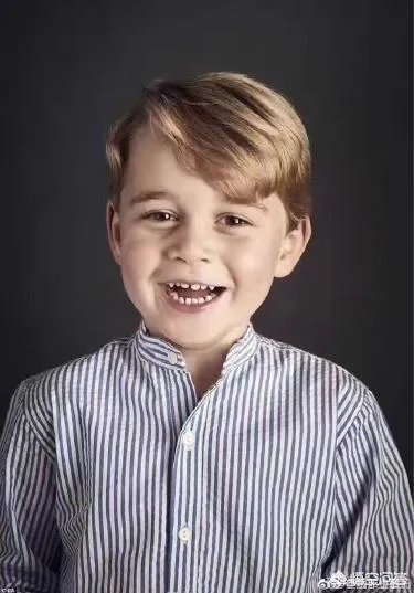 易烊千玺小时候的牙缝为何消失了？