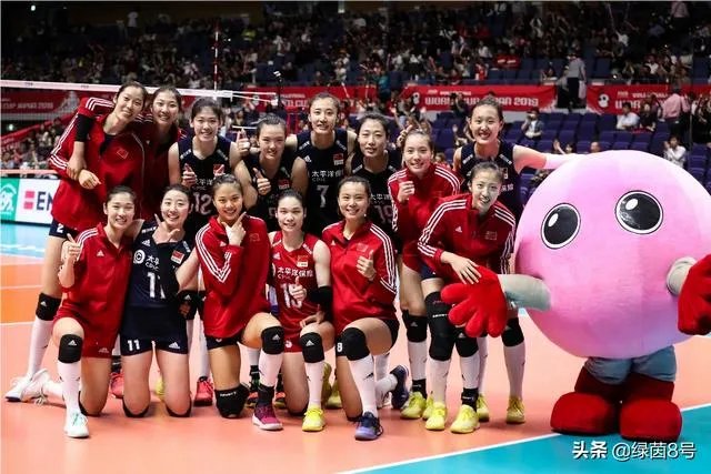 女排颁奖典礼和女篮决赛,你怎样选择?