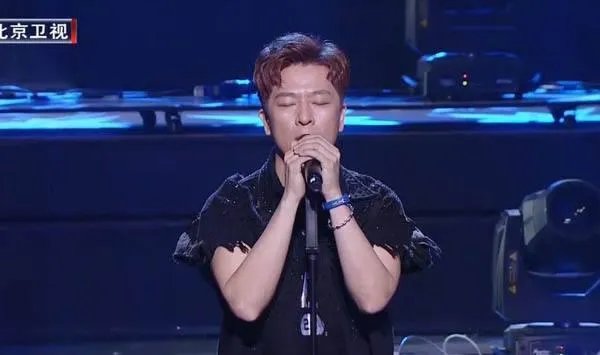 如何评价于毅在《跨界歌王》第二季的表现?