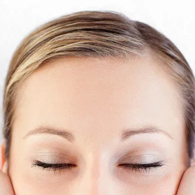 身上皮肤肤色不均怎么回事？