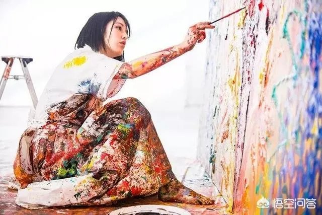 如何评价日本艺术家小松美羽？