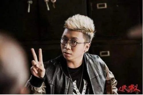 《人民的名义》中郑胜利的扮演者是不是有后台?