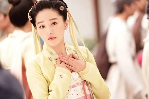 和阚清子被曝恋情的谢彬彬，为什么沧桑出场神似纪凌尘？