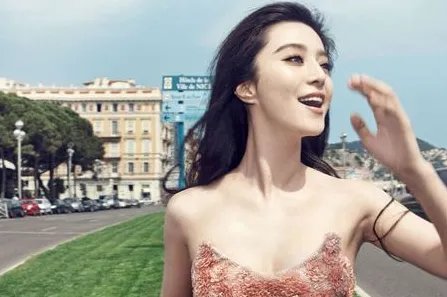 疑范冰冰李晨现身民政局领证，现场照片曝光，真相令人失望，究竟怎么回事？