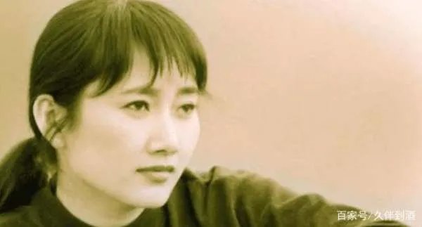 因拒绝生孩子被王刚抛弃的成方圆，后来是怎样报复的？