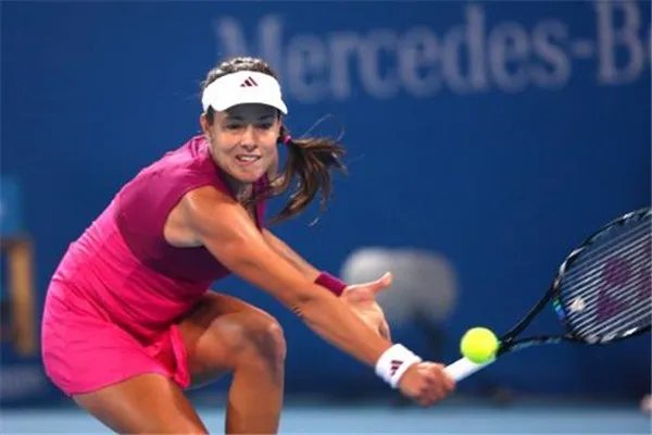 世界网球女子排名前十 伊万诺维奇稳居第一，中国李娜上榜