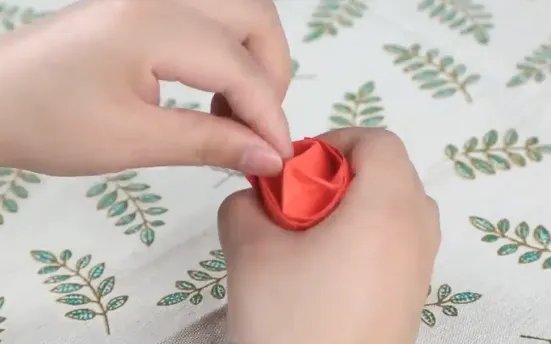 一张纸可以折什么手工?